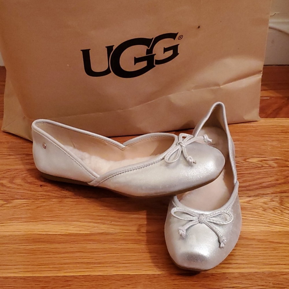 Cute UGG flats